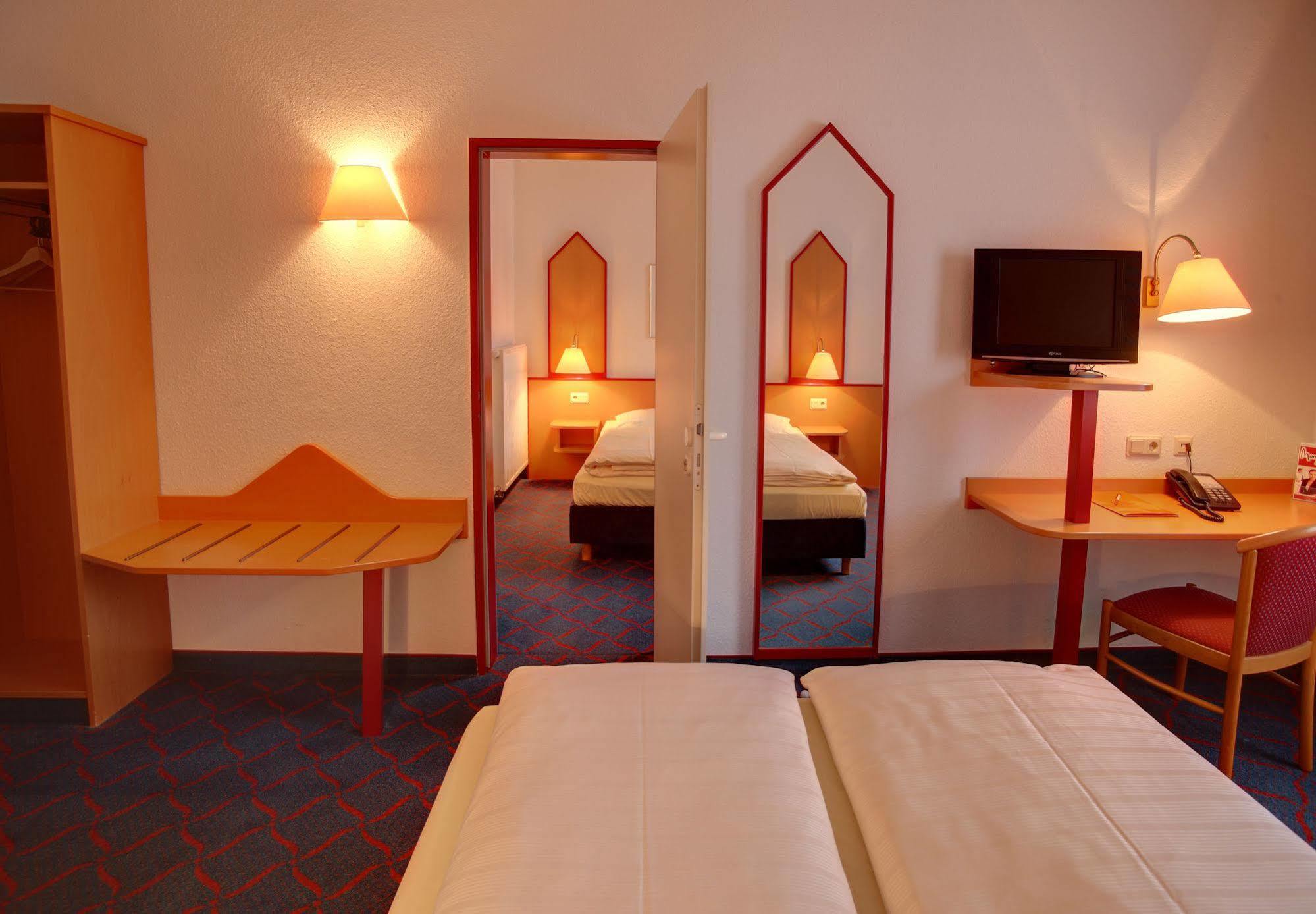 Hotel Montana Lauenau Luaran gambar