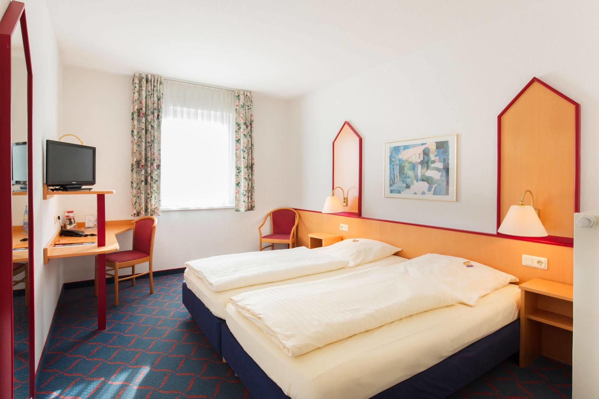 Hotel Montana Lauenau Luaran gambar
