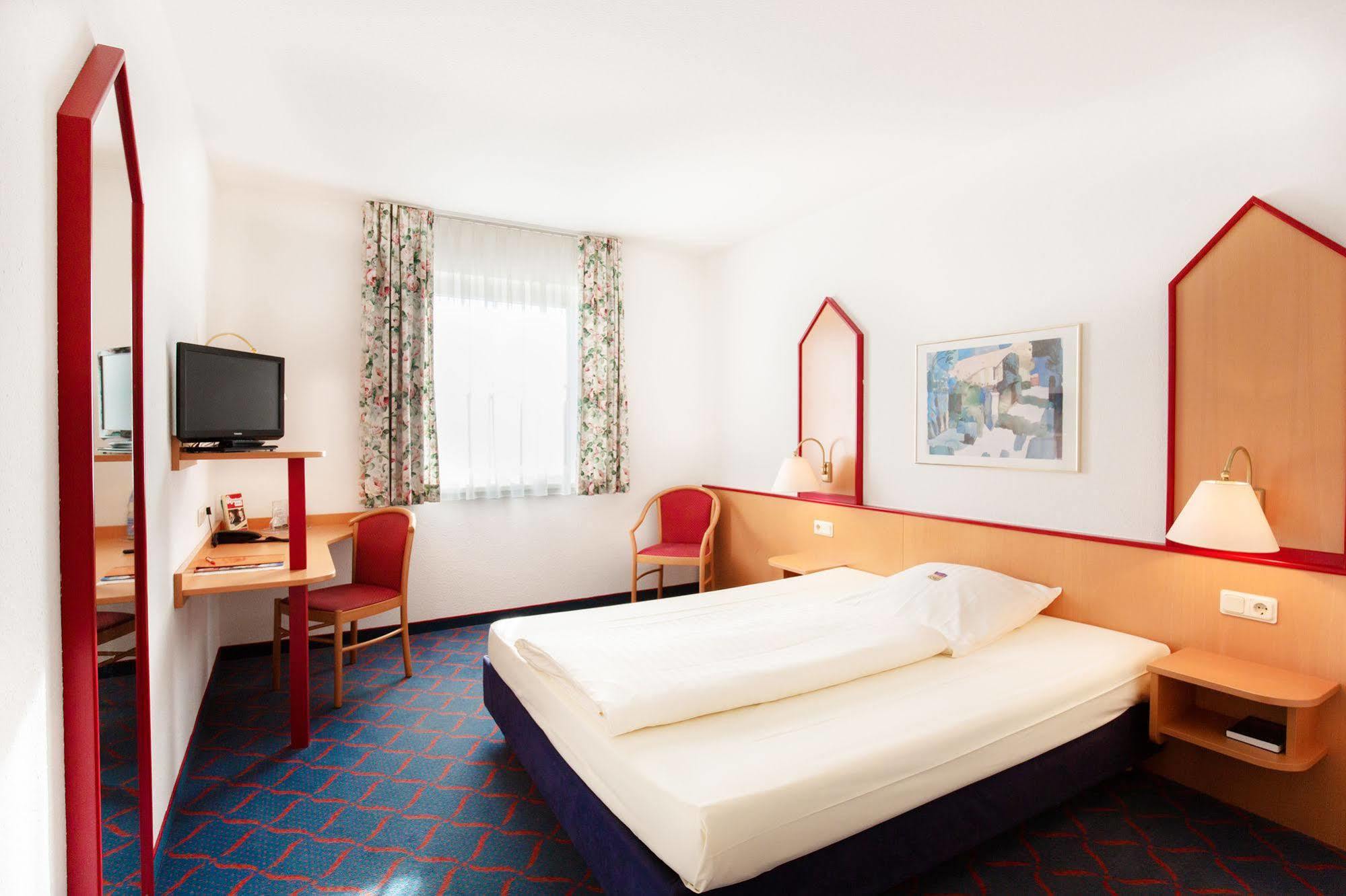 Hotel Montana Lauenau Luaran gambar